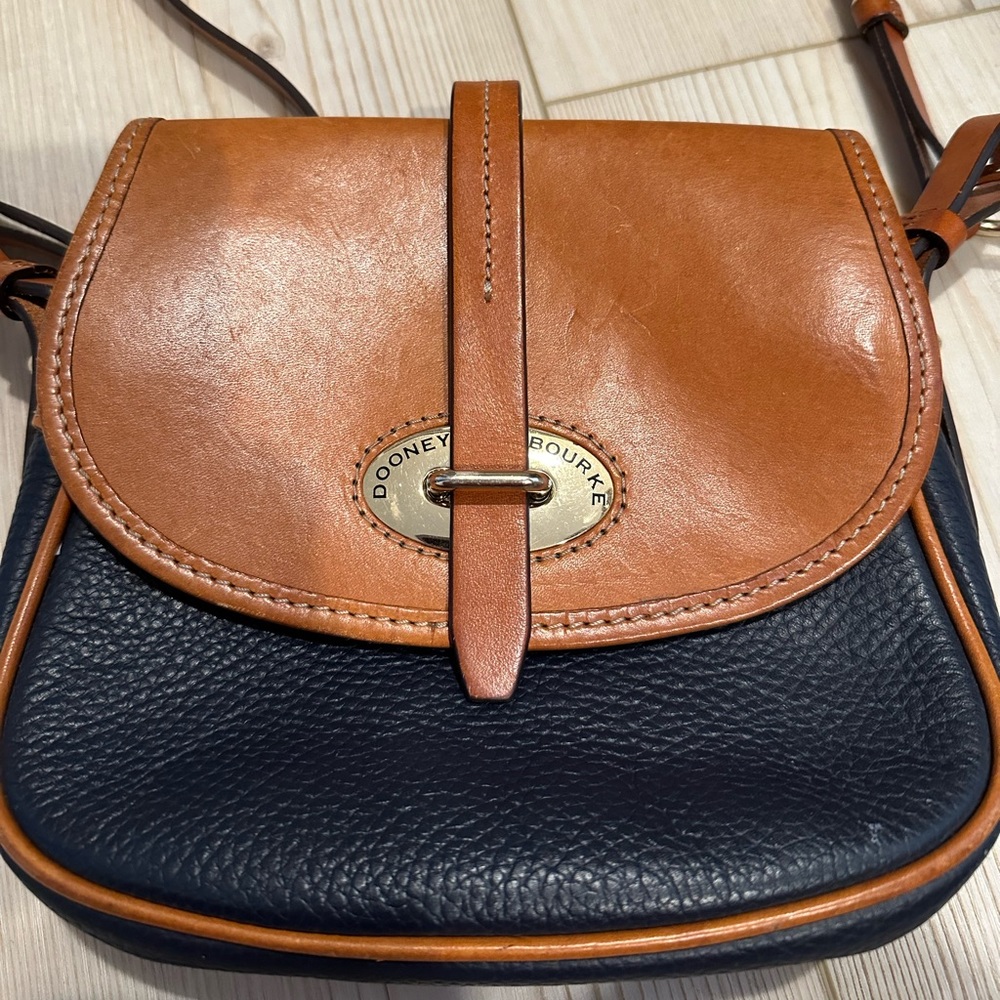 Dooney and Bourke handbag